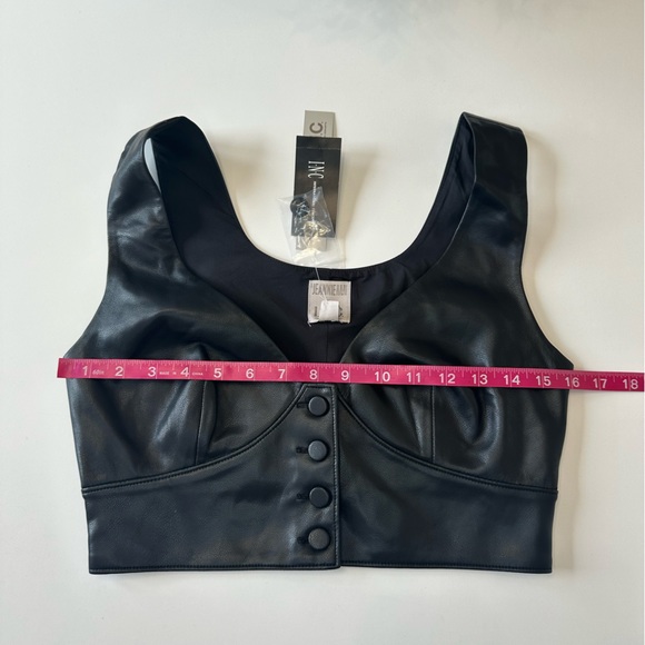 NWT. Women’s non leather top. Size 2. - Picture 9 of 9